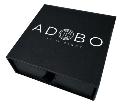 Brązowa bransoletka rzemykowa ze skóry ekologicznej i zdobieniami ze stali nierdzewnej