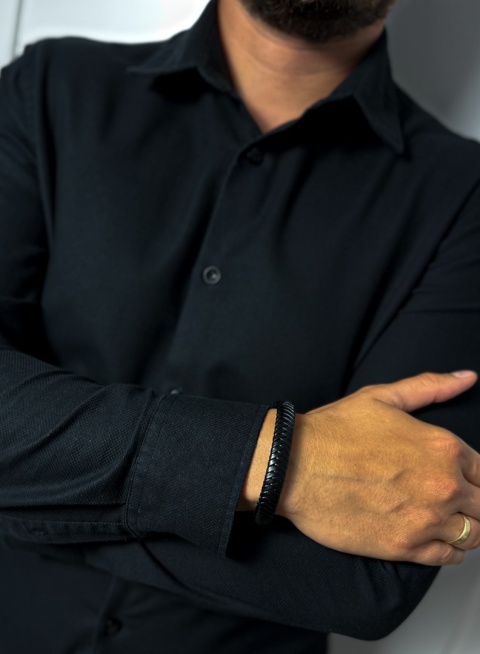 Czarna bransoletka rzemykowa ze skóry ekologicznej i stali nierdzewnej