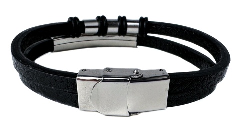 Czarna bransoletka rzemykowa ze skóry ekologicznej i zdobieniami ze stali nierdzewnej