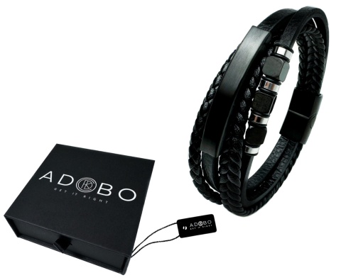 Czarna bransoletka rzemykowa ze skóry ekologicznej i stali nierdzewnej, z czarnymi ozdobnymi kostkami - sześcianami