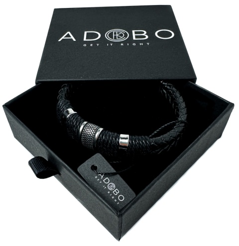 Czarna bransoletka rzemykowa ze skóry ekologicznej i zdobieniami ze stali nierdzewnej