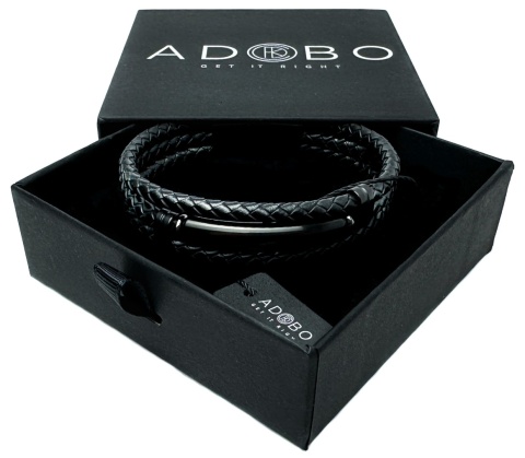 Czarna bransoletka rzemykowa ze skóry ekologicznej i stali nierdzewnej, z ozdobną czarną blaszką