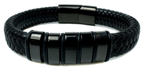 Czarna bransoletka rzemykowa ze skóry ekologicznej i zdobieniami ze stali nierdzewnej