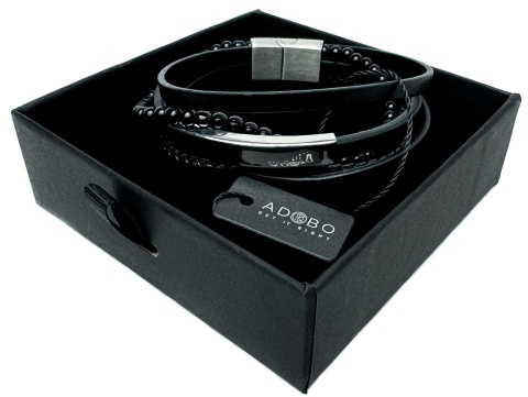 Czarna bransoletka rzemykowa ze skóry ekologicznej i stali nierdzewnej, ze splotem czarnych koralików i stalową blaszką