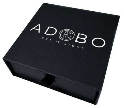 Czarna bransoletka rzemykowa ze skóry ekologicznej i zdobieniami ze stali nierdzewnej