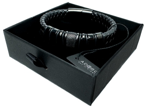 Czarna bransoletka rzemykowa ze skóry ekologicznej i zdobieniami ze stali nierdzewnej