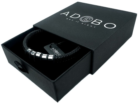 Czarna bransoletka rzemykowa ze skóry ekologicznej i zdobieniami ze stali nierdzewnej