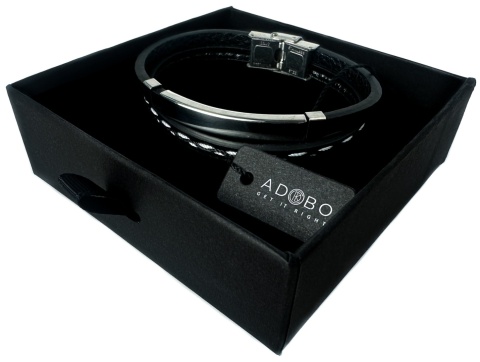 Czarna bransoletka rzemykowa ze skóry ekologicznej i zdobieniami ze stali nierdzewnej