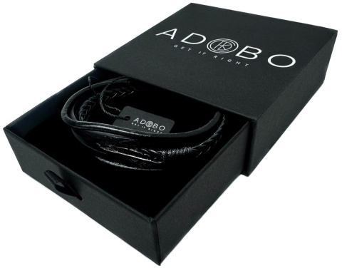 Czarna bransoletka rzemykowa ze skóry ekologicznej, z ptasim piórem ze stali nierdzewnej