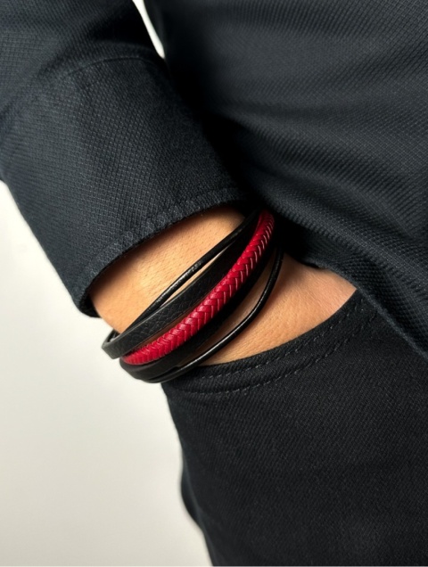 Czarna bransoletka rzemykowa ze skóry ekologicznej, z efektownym czerwonym rzemieniem