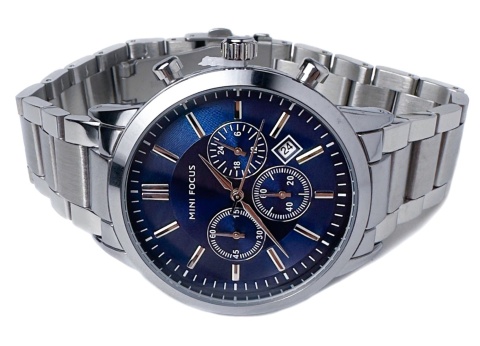 Zegarek męski z bransoletą ze stali nierdzewnej i chronografem